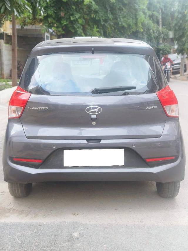 https://images10.gaadi.com/usedcar_image/4619813/original/processed_f2360ef9f04ecabe18fa5132e7cc4a0a.jpg?imwidth=6401