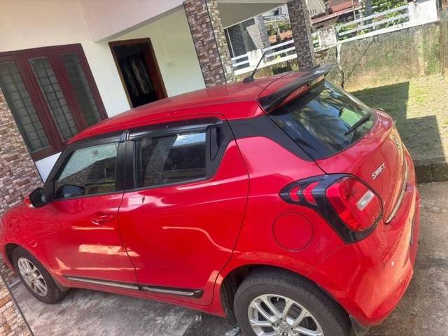 https://images10.gaadi.com/usedcar_image/4619815/original/processed_7004987c-3256-4132-b17e-01dfaa70e468.jpeg?imwidth=6400