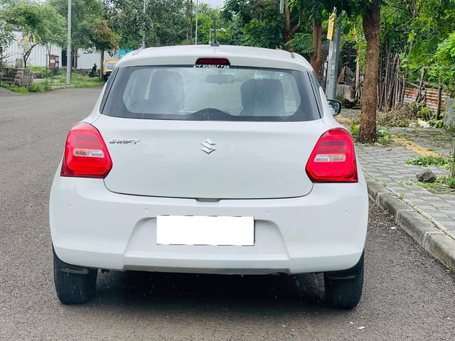https://images10.gaadi.com/usedcar_image/4619817/original/processed_875c4b39bbbd770ab5b15b6fa0873a37.jpg?imwidth=6402