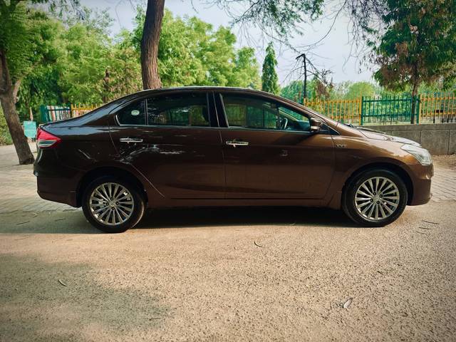 https://images10.gaadi.com/usedcar_image/4619825/original/processed_ae1e183c-663c-4025-8be4-91ea5fbbd388.jpg?imwidth=6401