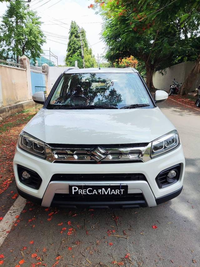 https://images10.gaadi.com/usedcar_image/4619833/original/processed_65235edc2b89b3a6ad5d4c6f6b557e72.jpeg?imwidth=6400