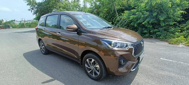 https://images10.gaadi.com/usedcar_image/4619845/original/processed_e9ea812a2d465f21923420dec9f2be45.jpg?imwidth=6400