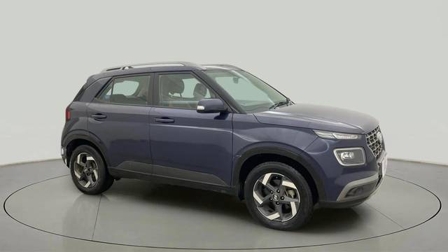 https://images10.gaadi.com/usedcar_image/4619862/original/92fed7a0c9b264e805cfa1cdc6841398.jpg?imwidth=6400