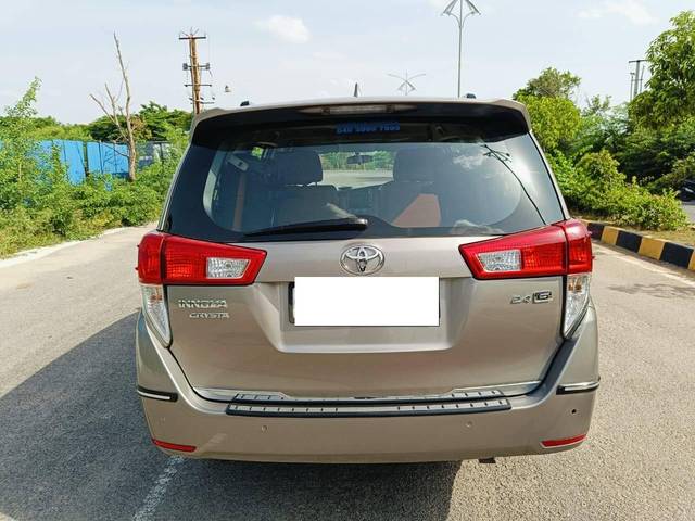 https://images10.gaadi.com/usedcar_image/4619934/original/processed_0afba5c1e89bcf9cef2f4d2a8f33aaca.jpg?imwidth=6402