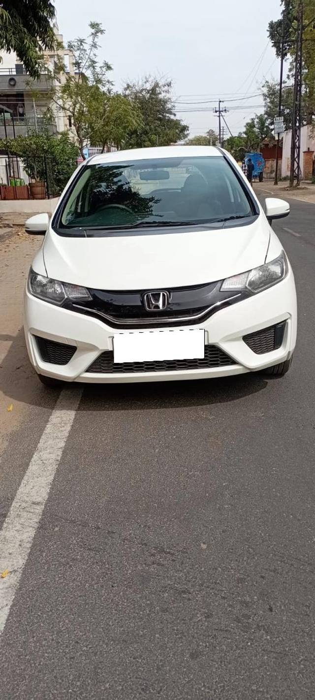 https://images10.gaadi.com/usedcar_image/4619959/original/processed_a49f8591-b0d2-4c66-aec4-692c089e3e0c.jpg?imwidth=6400