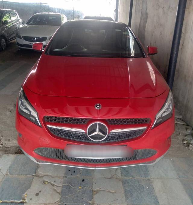 https://images10.gaadi.com/usedcar_image/4619960/original/processed_9eedd4a69f44e133bdbbbdf587256c5a.jpg?imwidth=6402