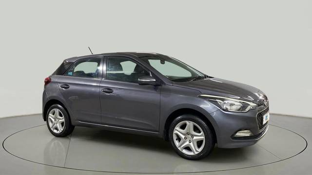 https://images10.gaadi.com/usedcar_image/4619972/original/cc4b3f2b78c42073eadfd58955a6c676.jpg?imwidth=6400