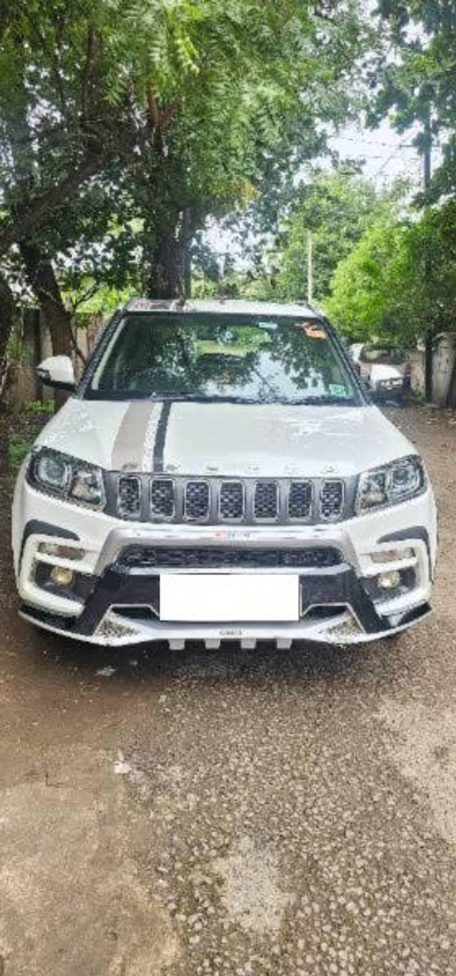https://images10.gaadi.com/usedcar_image/4619992/original/processed_5b259527-63a3-4cd4-bd01-3bff8ce620ee.jpg?imwidth=6402