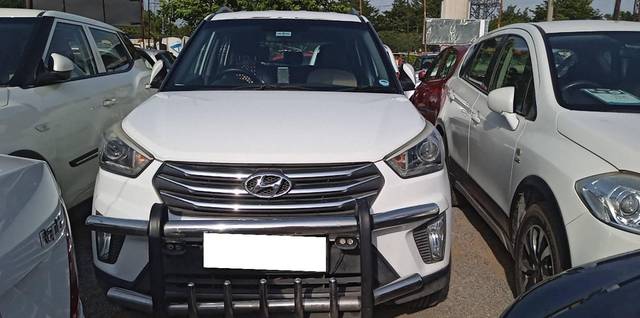 https://images10.gaadi.com/usedcar_image/4620000/original/processed_eab2515ecb5478b874bdc22d28cf8198.jpg?imwidth=6400