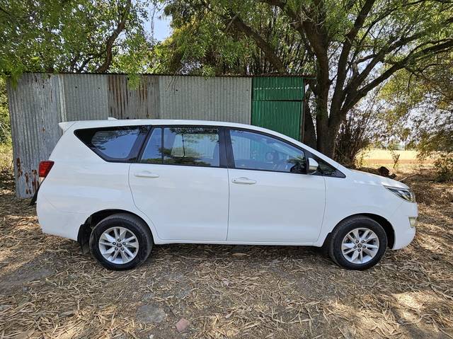 https://images10.gaadi.com/usedcar_image/4620002/original/02227421108ceb4c8cd1a240ba9cac06.jpg?imwidth=6401