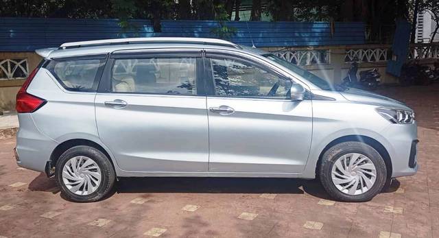 https://images10.gaadi.com/usedcar_image/4620014/original/eedc81f8ecbc2dff4a91516a900dcfee.jpeg?imwidth=6401