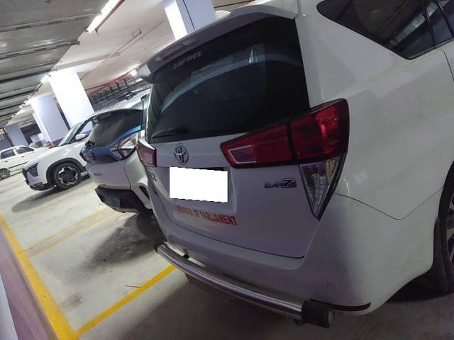 https://images10.gaadi.com/usedcar_image/4620017/original/processed_80c5be56-222f-4608-9cda-d517cce730ba.jpg?imwidth=6401