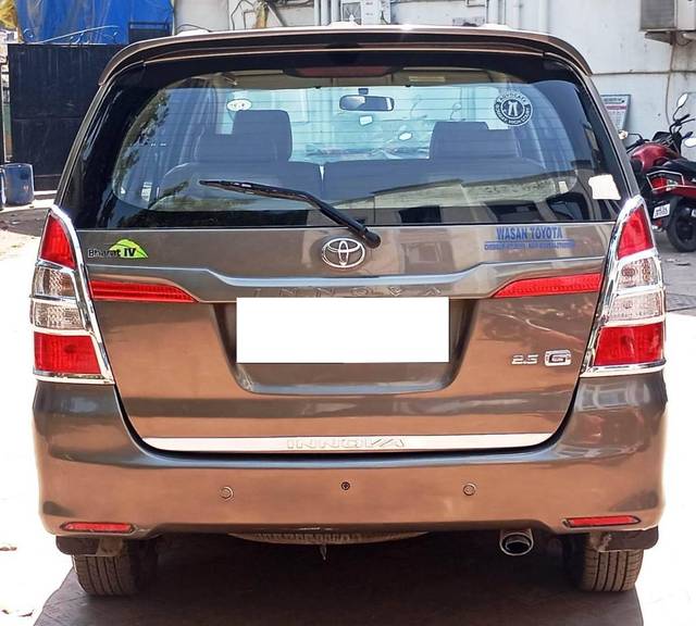 https://images10.gaadi.com/usedcar_image/4620020/original/processed_850807fc051663eb383982d12ec2aa94.jpeg?imwidth=6401