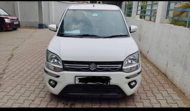 https://images10.gaadi.com/usedcar_image/4620021/original/processed_processed_c75616f7-0649-4c10-a4ca-340e191eb099.jpg?imwidth=6400