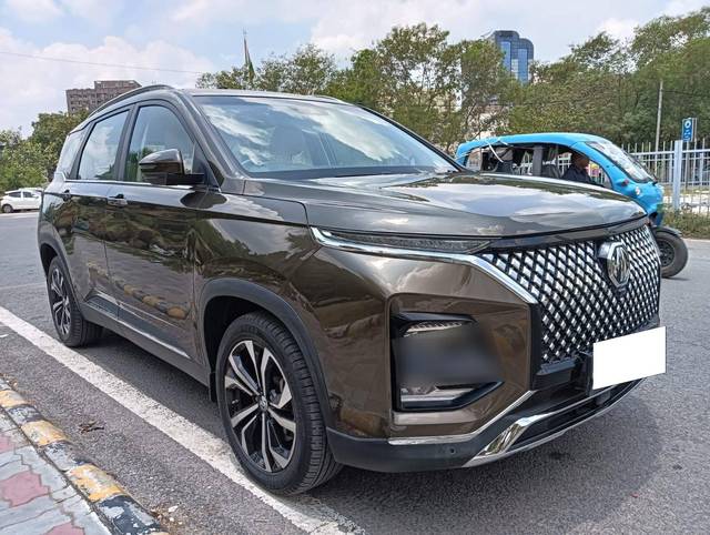 https://images10.gaadi.com/usedcar_image/4620082/original/processed_61573fe7ce2533d08e2eed33bdd616ad.jpg?imwidth=6400