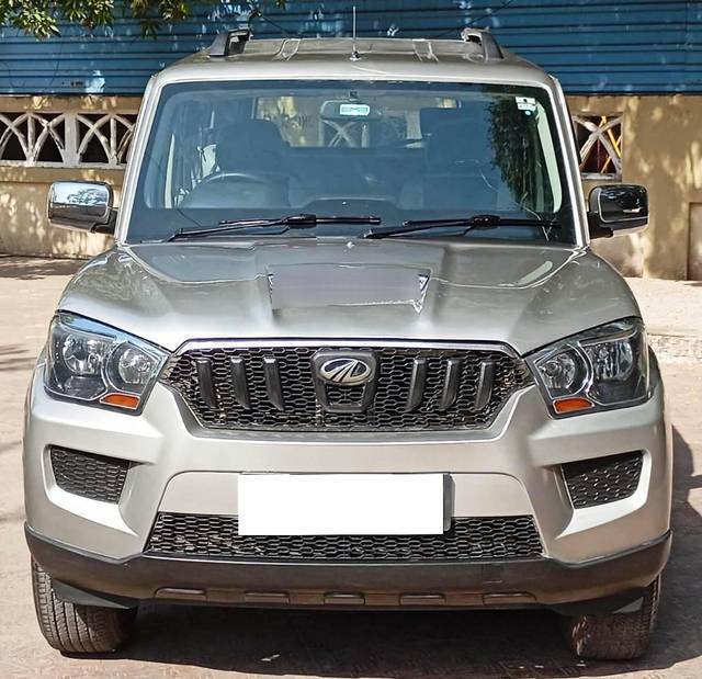https://images10.gaadi.com/usedcar_image/4620084/original/processed_0529c0619dcb50dc0908e93e5f97e8d4.jpeg?imwidth=6400