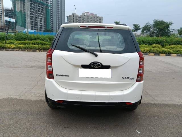 https://images10.gaadi.com/usedcar_image/4620099/original/processed_580595ce98cdb4a3224a548dd8f5a71f.jpg?imwidth=6402