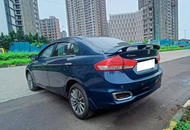 https://images10.gaadi.com/usedcar_image/4620106/original/processed_c7c6b2d79c1abb0abf70b186c59111a6.jpg?imwidth=6402