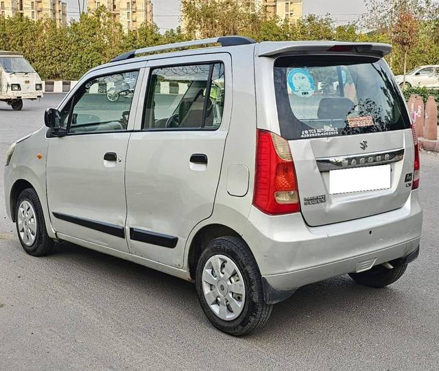https://images10.gaadi.com/usedcar_image/4620132/original/processed_71bed4137d1cca7a17e93bd260d2b8e5.jpg?imwidth=6402