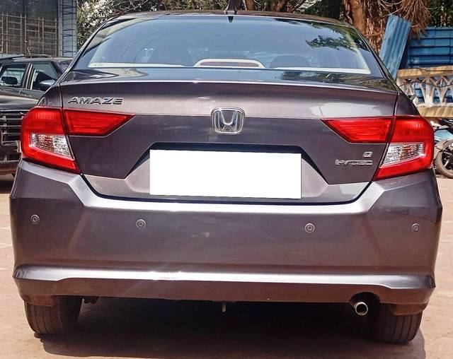 https://images10.gaadi.com/usedcar_image/4620133/original/processed_67b43e2a59659f4b270ac4bf646f14fc.jpeg?imwidth=6402