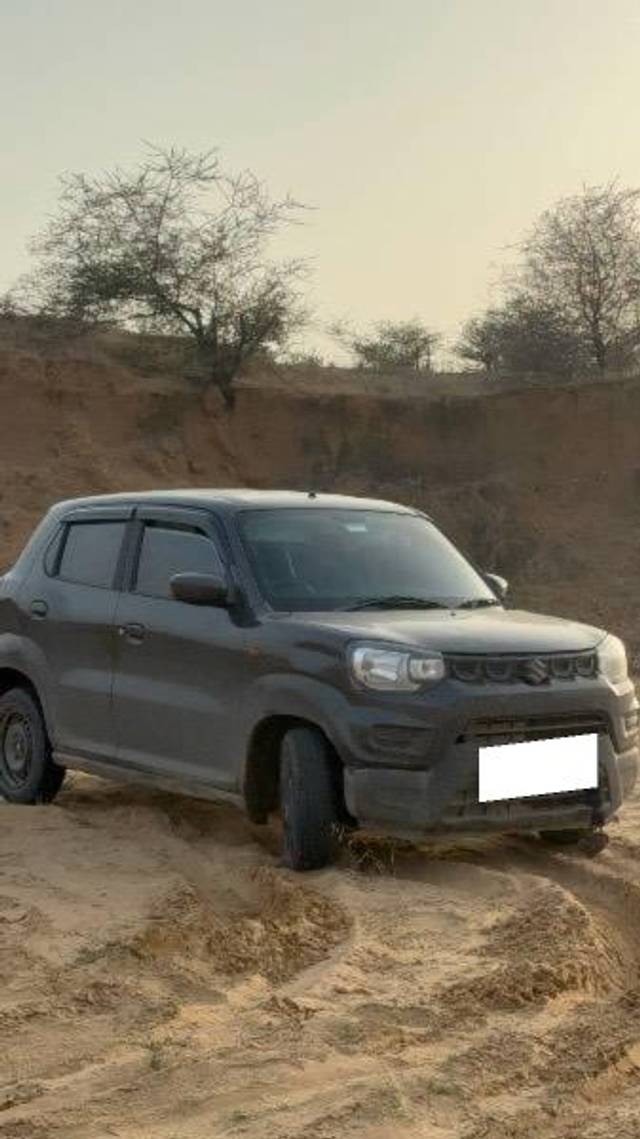https://images10.gaadi.com/usedcar_image/4620142/original/processed_40c11979-bfba-430d-9b15-2e2d97125fda.jpeg?imwidth=6402