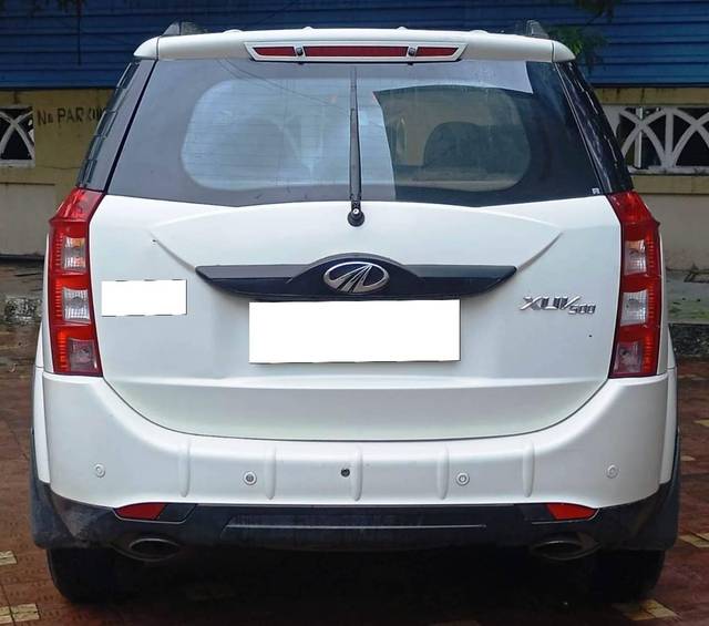 https://images10.gaadi.com/usedcar_image/4620144/original/processed_ee78c78bbe1a6ea9e8de27db640b9dbe.jpeg?imwidth=6402