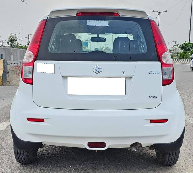 https://images10.gaadi.com/usedcar_image/4620150/original/processed_b339ca1b044a29f1cdc225674eeeb634.jpg?imwidth=6402