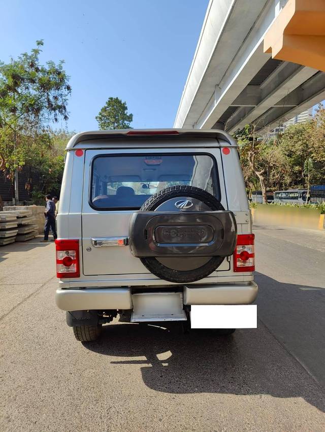 https://images10.gaadi.com/usedcar_image/4620157/original/processed_daede501-c437-4482-a132-18c6e40cbb6a.jpg?imwidth=6402