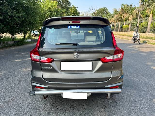 https://images10.gaadi.com/usedcar_image/4620166/original/processed_0e379c0f-43c5-4c8e-a472-ca7ade187da7.jpg?imwidth=6401