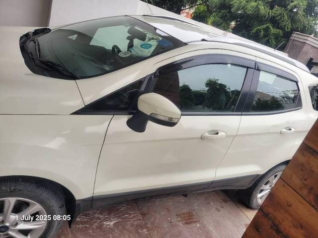 https://images10.gaadi.com/usedcar_image/4620221/original/processed_cfa15291-7786-462a-b370-fb80088b735b.jpg?imwidth=6402