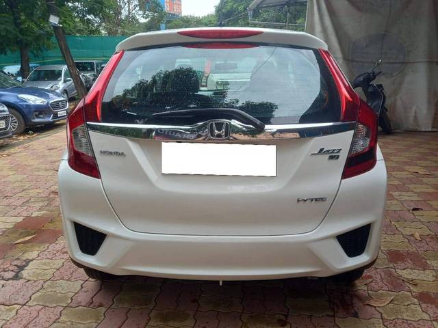 https://images10.gaadi.com/usedcar_image/4620238/original/processed_e4bd86a5973d2658e8eb93c0b1958abb.jpeg?imwidth=6401