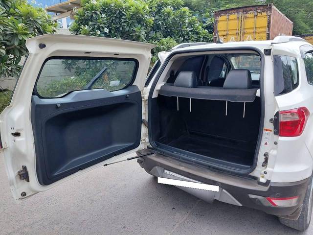 https://images10.gaadi.com/usedcar_image/4620248/original/processed_6e53dfc30e1e0b3c87f1017cc9e71129.jpg?imwidth=6402