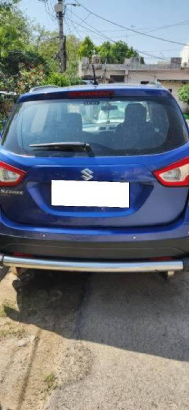 https://images10.gaadi.com/usedcar_image/4620249/original/processed_c7dc9341-00c3-402b-bd53-8810850b281f.jpg?imwidth=6400