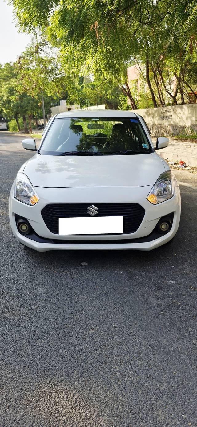 https://images10.gaadi.com/usedcar_image/4620258/original/processed_7b0c25e4ae1f332680a9f81567e13d68.jpg?imwidth=6400