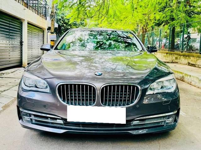 https://images10.gaadi.com/usedcar_image/4620261/original/processed_17631d99-3989-4b29-84eb-4c2dfcd0324a.jpeg?imwidth=6402