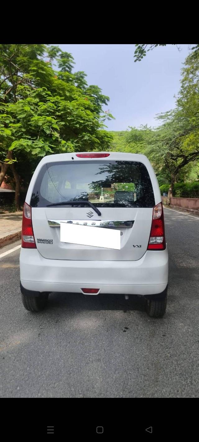 https://images10.gaadi.com/usedcar_image/4620262/original/processed_24cf7c55c9eab5ab1a9d8064c5022f8e.jpg?imwidth=6401