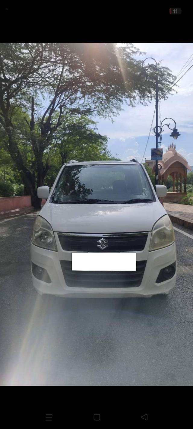 https://images10.gaadi.com/usedcar_image/4620262/original/processed_36fb6fdeda491829824d9e173b95a7e0.jpg?imwidth=6400