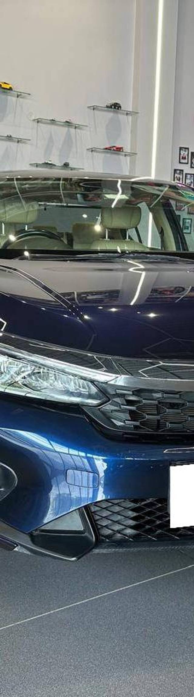 https://images10.gaadi.com/usedcar_image/4620269/original/processed_a7f2aa6e3f09339893ea52b21aab9b90.jpg?imwidth=6400