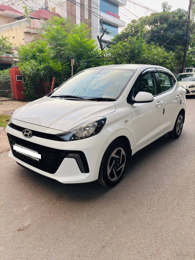 https://images10.gaadi.com/usedcar_image/4620305/original/processed_96298e5a-b53b-48cc-8d28-e23030dfb369.jpg?imwidth=6402