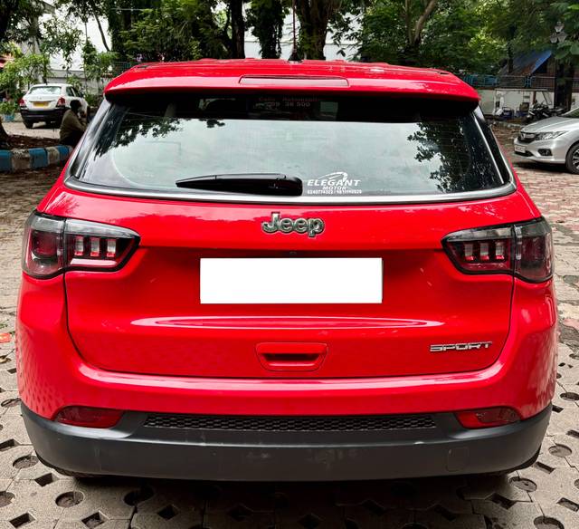 https://images10.gaadi.com/usedcar_image/4620334/original/processed_576995d8-11d2-4e14-85fd-0bd9cb5c466a.jpg?imwidth=6401