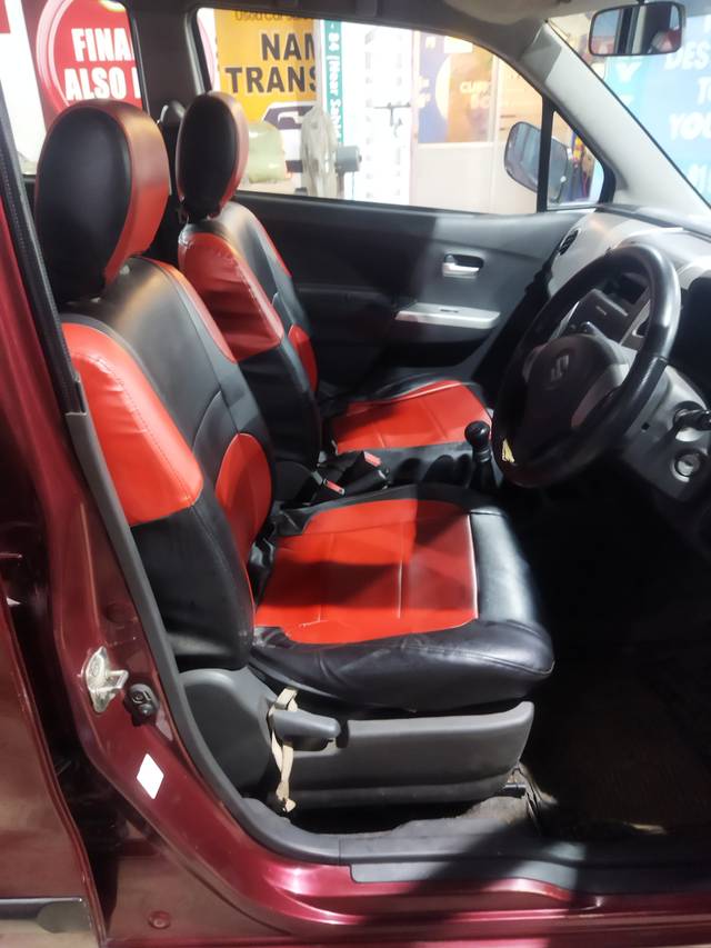 https://images10.gaadi.com/usedcar_image/4620362/original/bc8bd8a1c5e187114e927c188498cebe.jpg?imwidth=6402