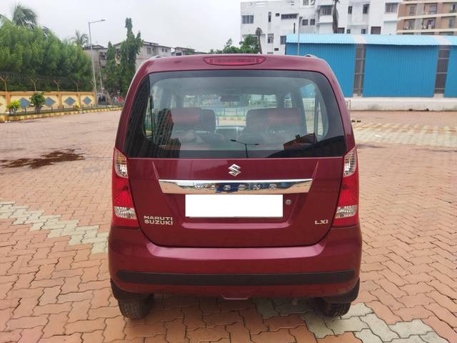 https://images10.gaadi.com/usedcar_image/4620362/original/processed_75ee5b2df41add93d9e178b1f4b81c1e.jpg?imwidth=6402