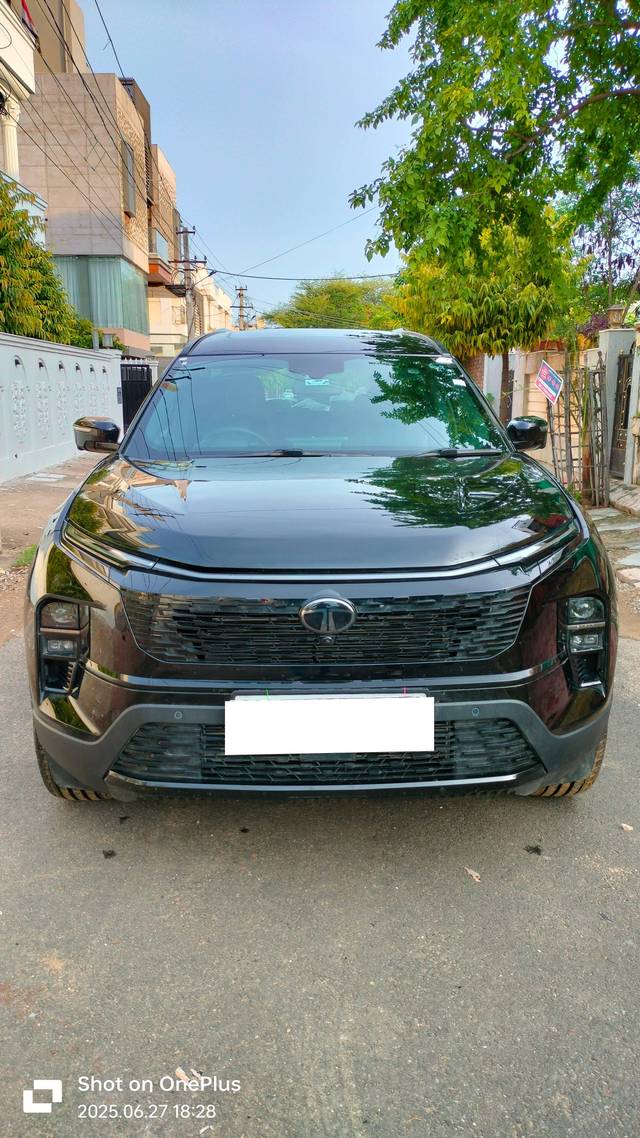 https://images10.gaadi.com/usedcar_image/4620396/original/processed_19b6adbcef6d389d04e1b5dde08dafbb.jpg?imwidth=6400