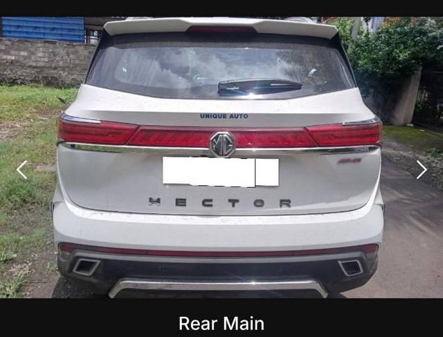 https://images10.gaadi.com/usedcar_image/4620398/original/processed_eda3d0b9-48c3-4af7-be1c-94866e097e5f.jpeg?imwidth=6402
