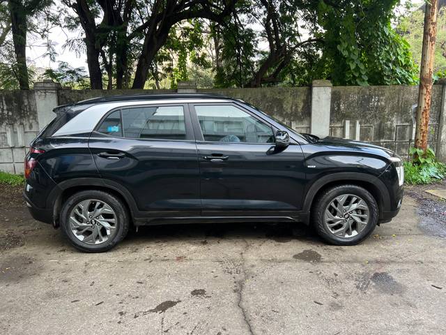 https://images10.gaadi.com/usedcar_image/4620402/original/3a2d4d39bc4513e916312c02d090a63d.jpg?imwidth=6401