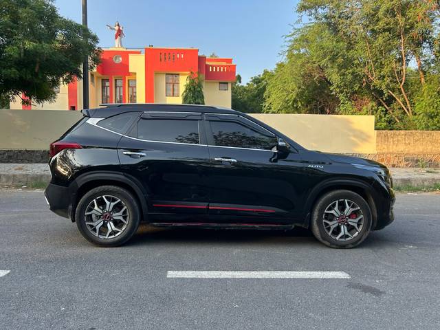 https://images10.gaadi.com/usedcar_image/4620405/original/processed_80a0cc6440910b5e932b2c6c09584662.jpg?imwidth=6401