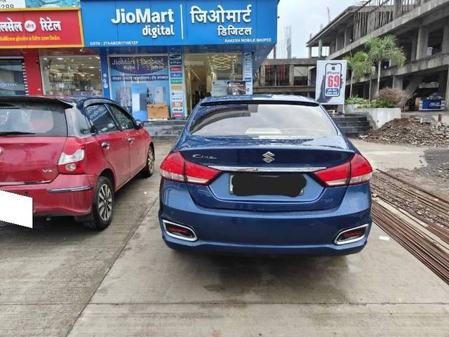https://images10.gaadi.com/usedcar_image/4620412/original/processed_9b64c2a6-ac9d-48ed-aea3-32c70534a236.jpeg?imwidth=6401