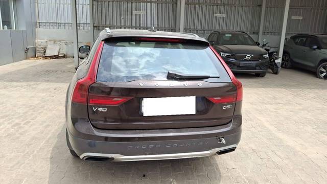 https://images10.gaadi.com/usedcar_image/4620449/original/processed_052fdf6f-8bc1-41b3-961d-3e768f1b0219.jpg?imwidth=6401