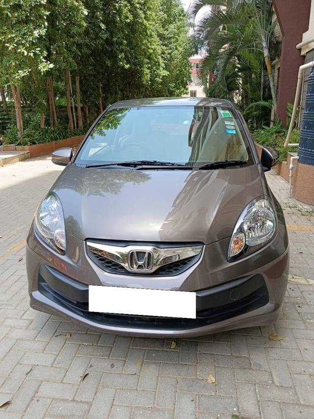 https://images10.gaadi.com/usedcar_image/4620468/original/processed_1d1606dc-9d7b-496d-bbb9-be1d385b08b5.jpg?imwidth=6402