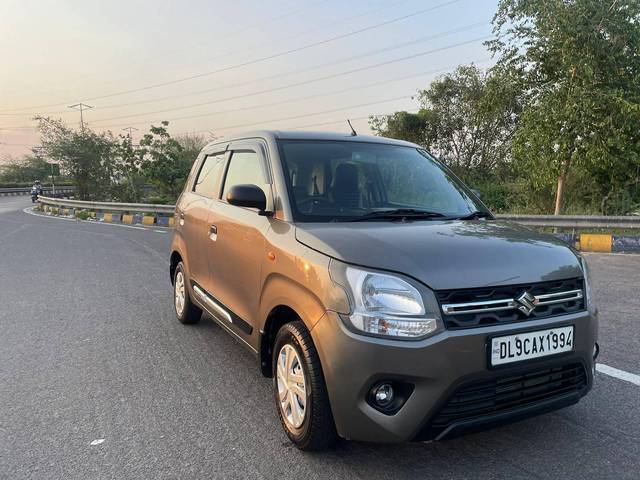 https://images10.gaadi.com/usedcar_image/4620497/original/processed_ed334b9214cf4718d8ff5f6decfd1e7a.jpg?imwidth=6400